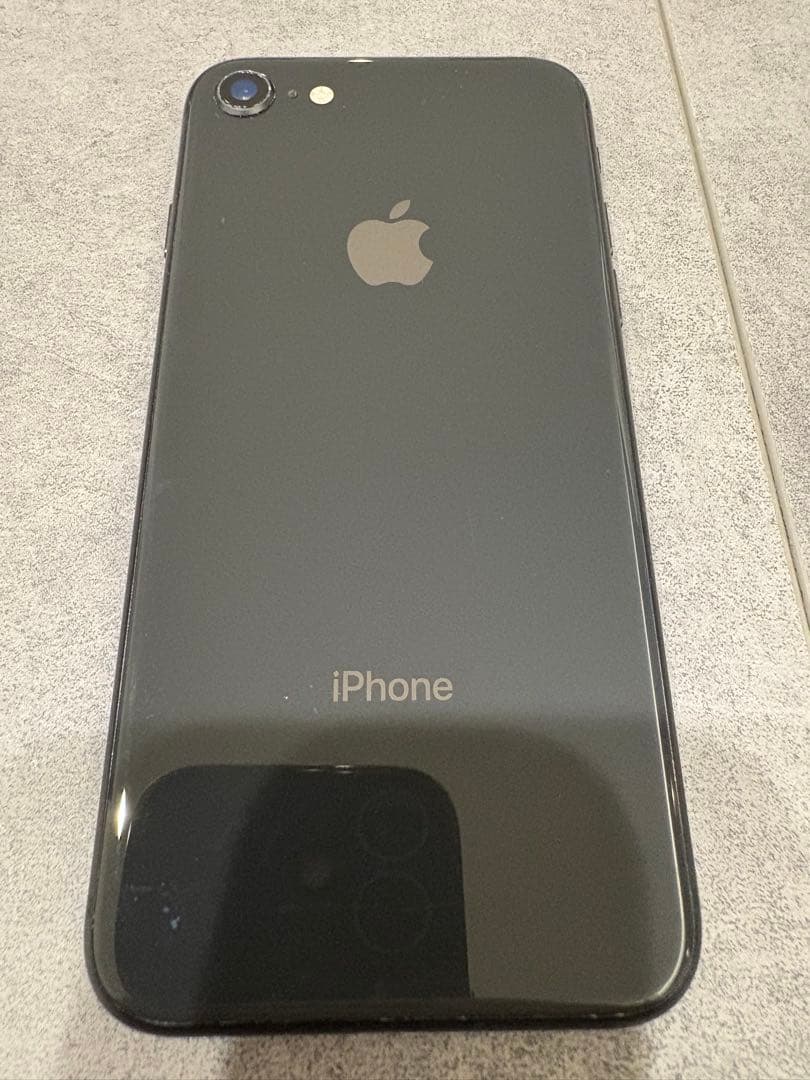 携帯電話本体 iphone 8 64G