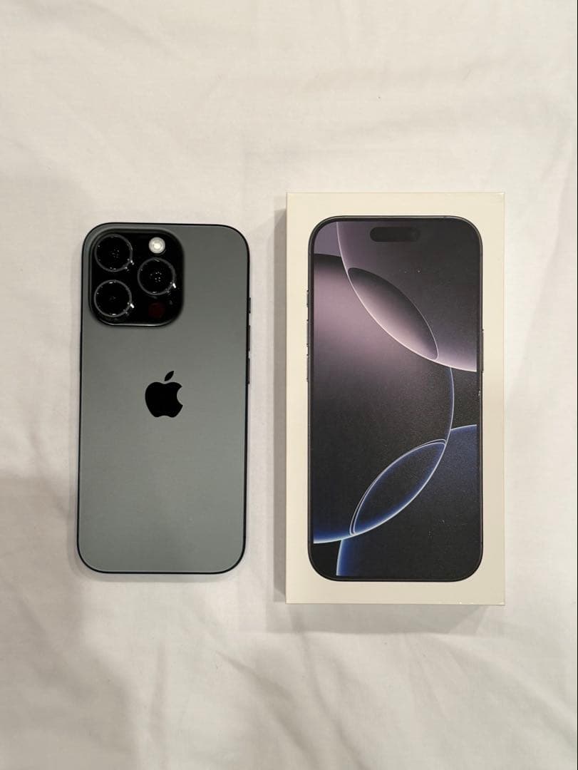 Apple iPhone 16Pro ブラックチタニウム 本体　512GB