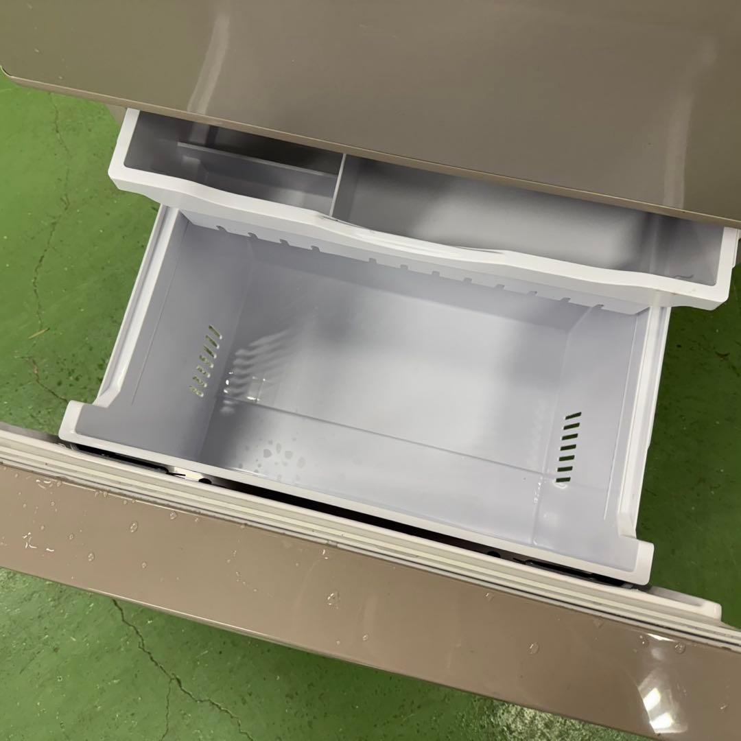 228 日立　大型冷蔵庫　375L 300L強　小型　家庭用　右開き　自動製氷