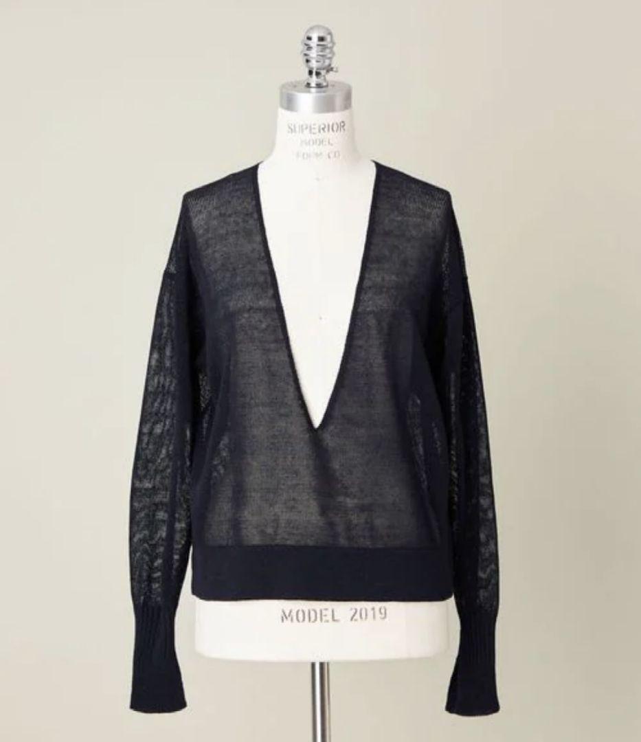 ＜conte＞ディープVネック プルオーバーニット