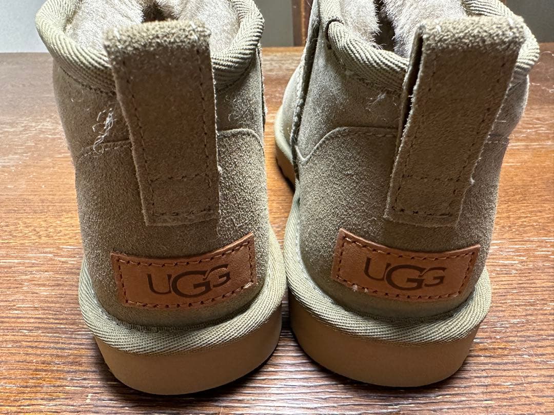 【未使用品】UGGウルトラクラシックミニ