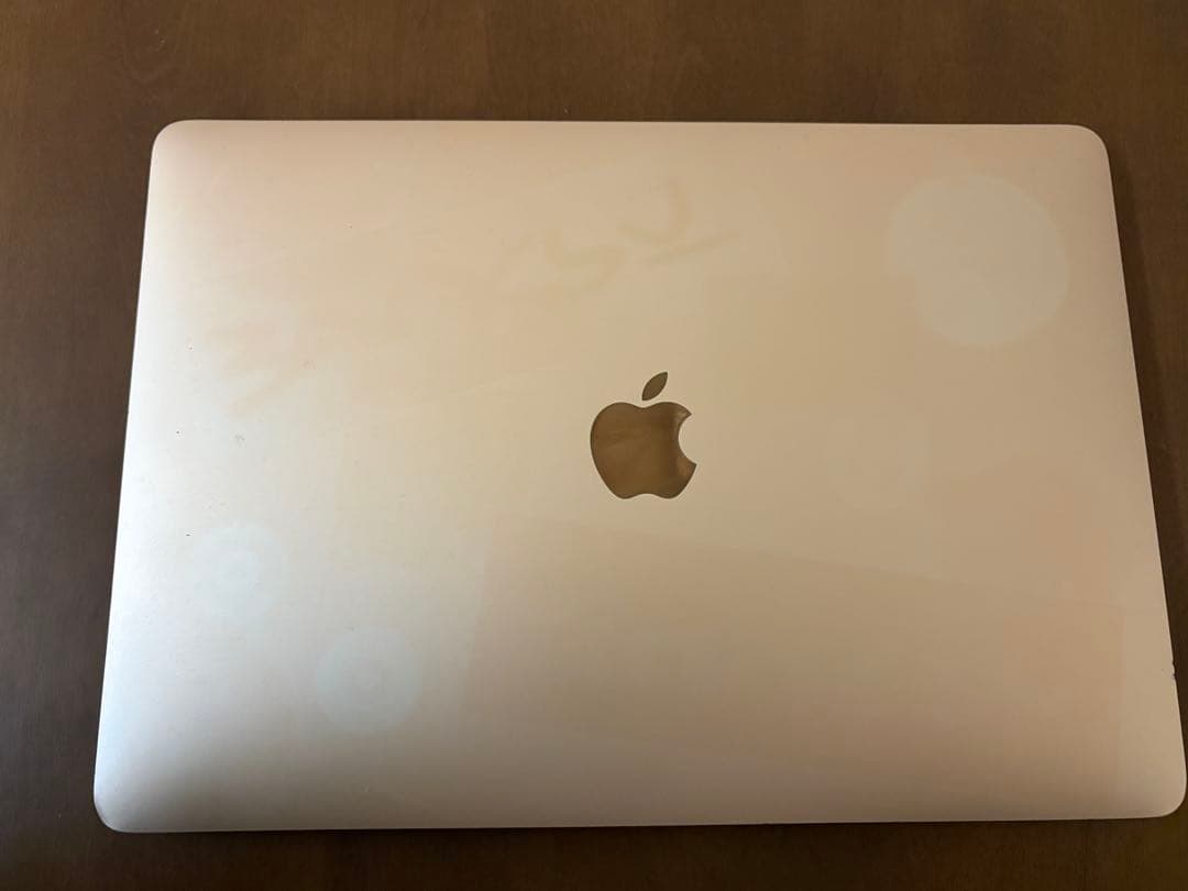 MacBook Air M1チップ搭載　13インチ
