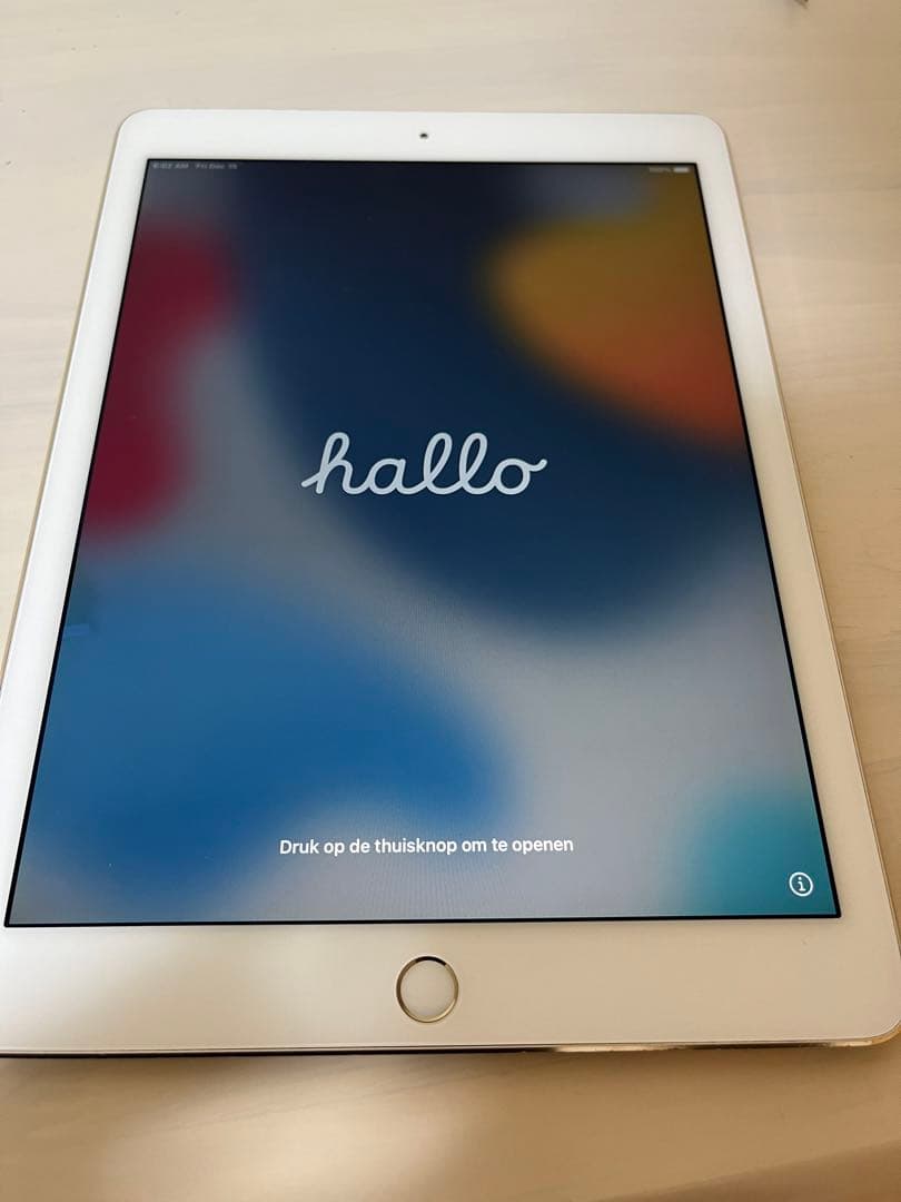 【sin Kuma】iPad Air2 64GB ゴールド WiFiモデル