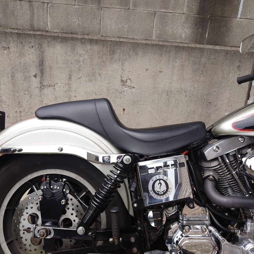 ハーレー　ショベル　4速　マスタング　ファストバック　シート