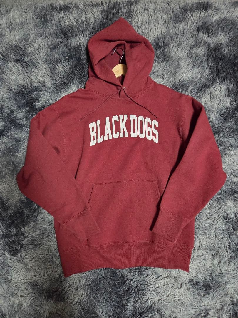 ロットワイラー　BLACK DOGS バーガンディ プルオーバーパーカー