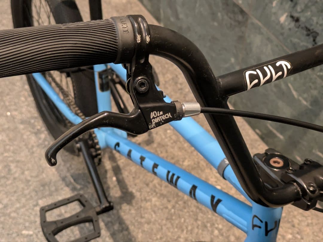 CULT GATEWAY BMX 20インチ