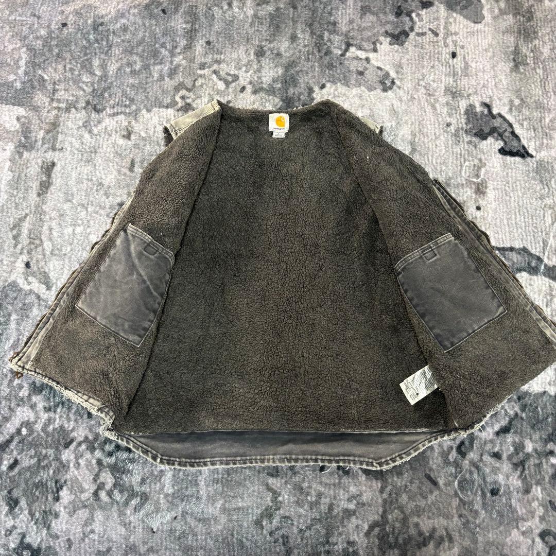 Carhartt ダックベスト V26 ボロ レザータグ 雰囲気抜群 一点物