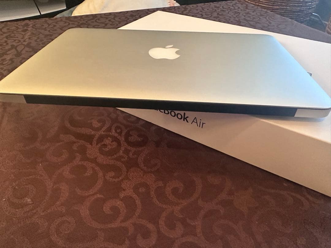 MacBook Air 11(Mid 2012)i7/８GB/256GB