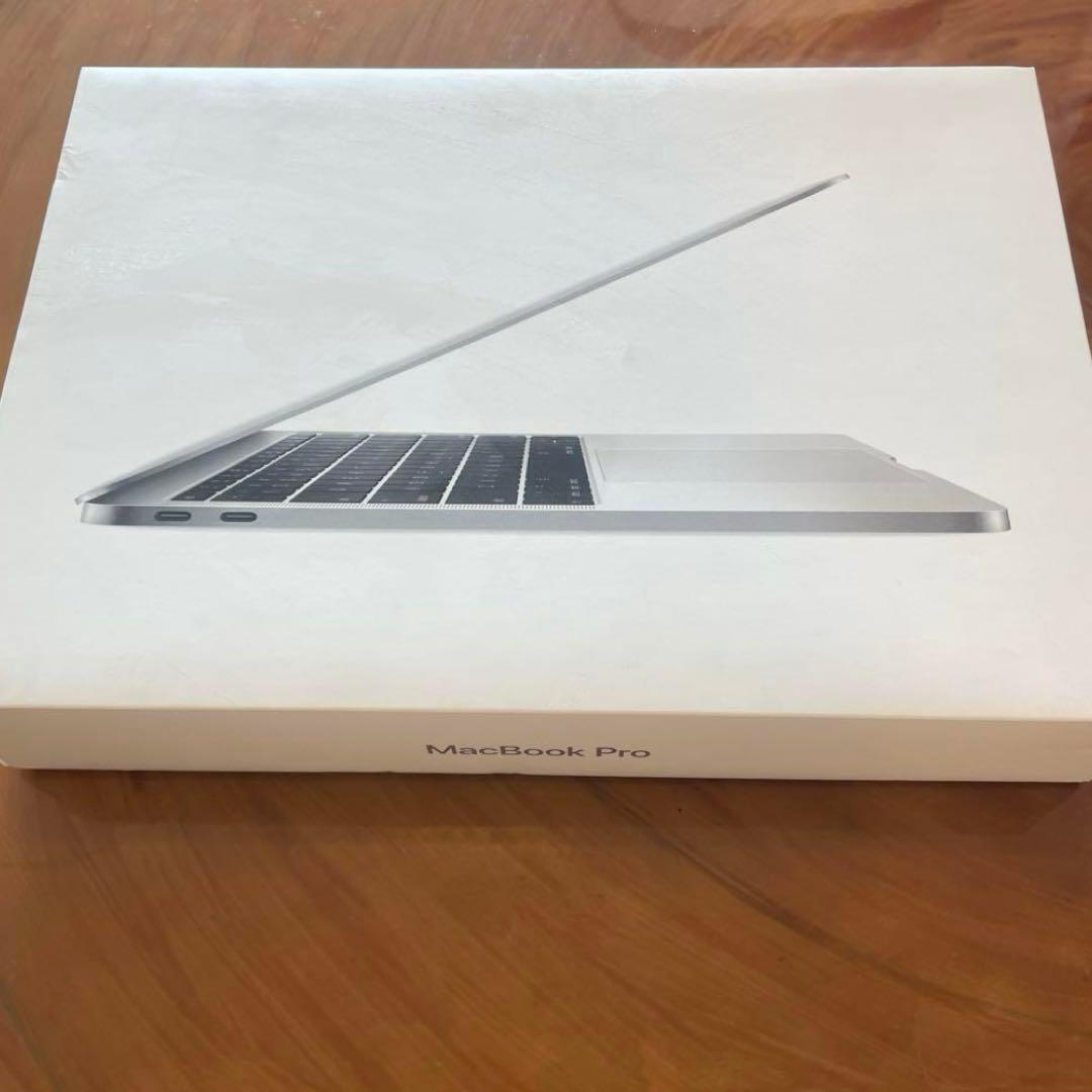 Apple MacBook Pro 13インチ2017 本体　箱充電器付き