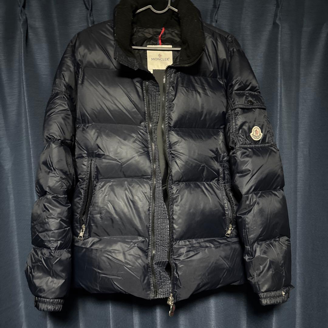 MONCLER ネイビー　ダウンジャケット