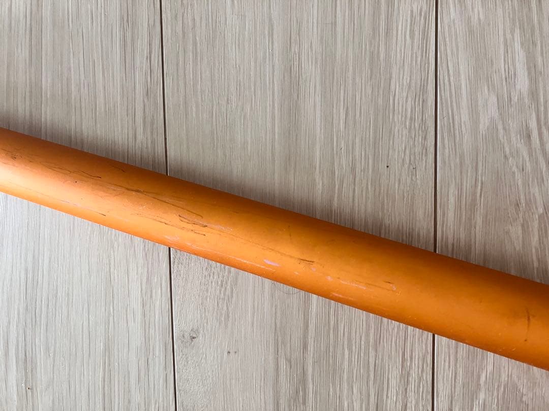 Dyson SV10 v8 fluffy extra 本体とアタッチメント