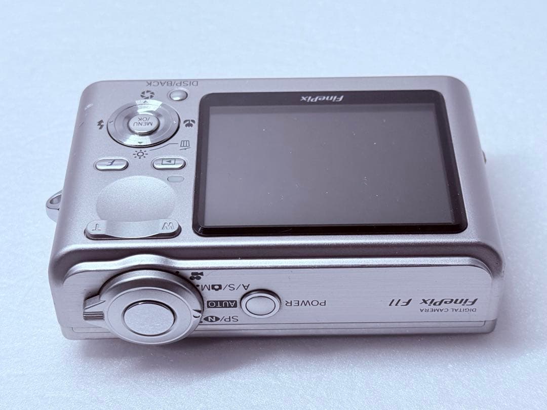 Fujifilm FinePix F11 コンパクトデジタルカメラ