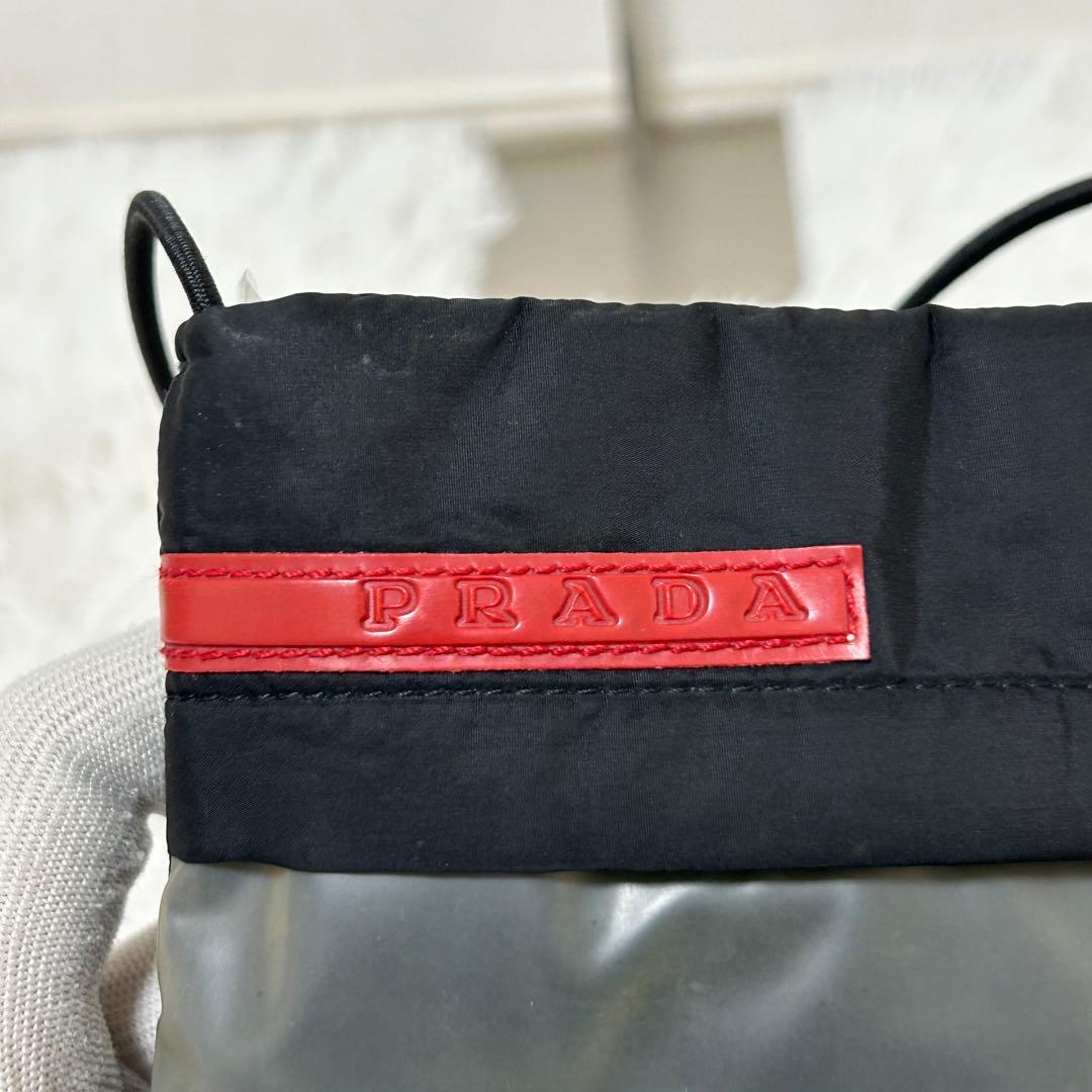 【希少✨ヴィンテージ】プラダスポーツ　サコッシユニセックス　コンパクト　黒　人気