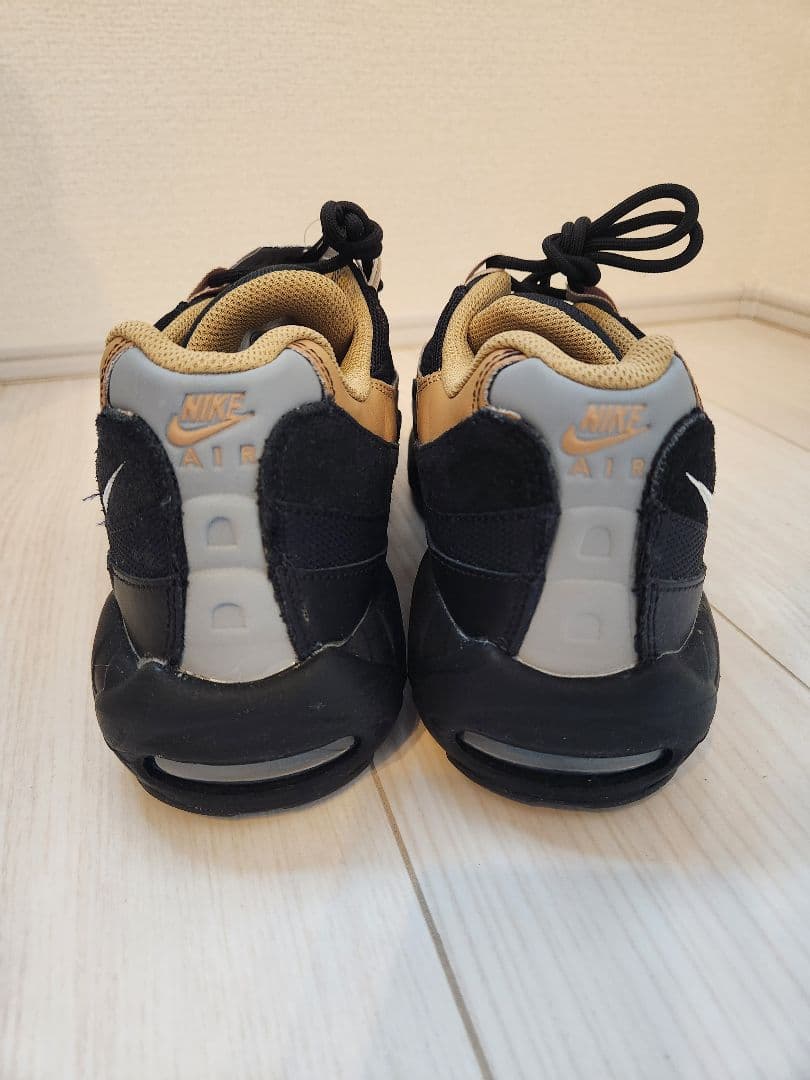 Nike Air Max 95 ブラック/ベージュ　29cm