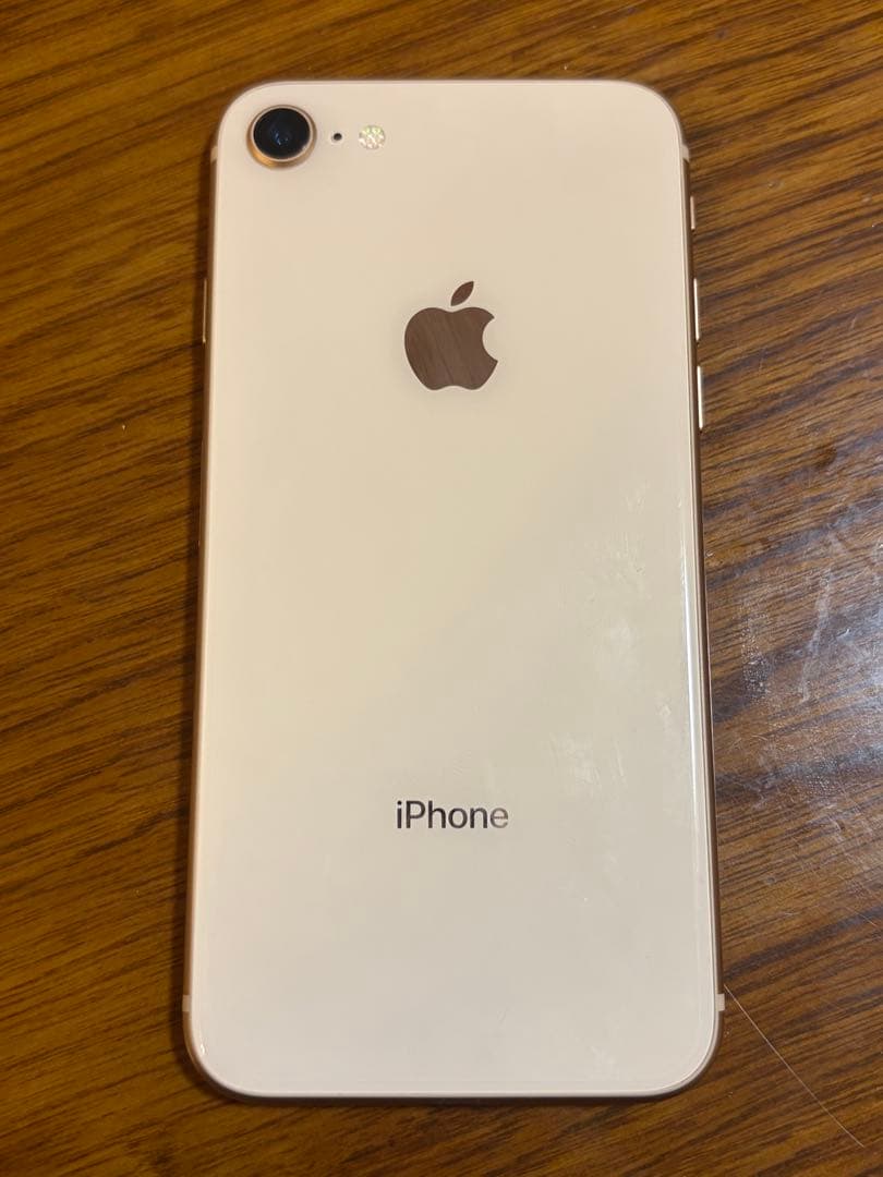 iPhone 8 ピンクゴールド本体　64GB 最大容量85% 傷なし