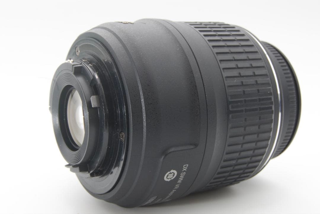 Nikon D5200 レンズキット　スマホ転送　手ぶれ補正　回転モニター