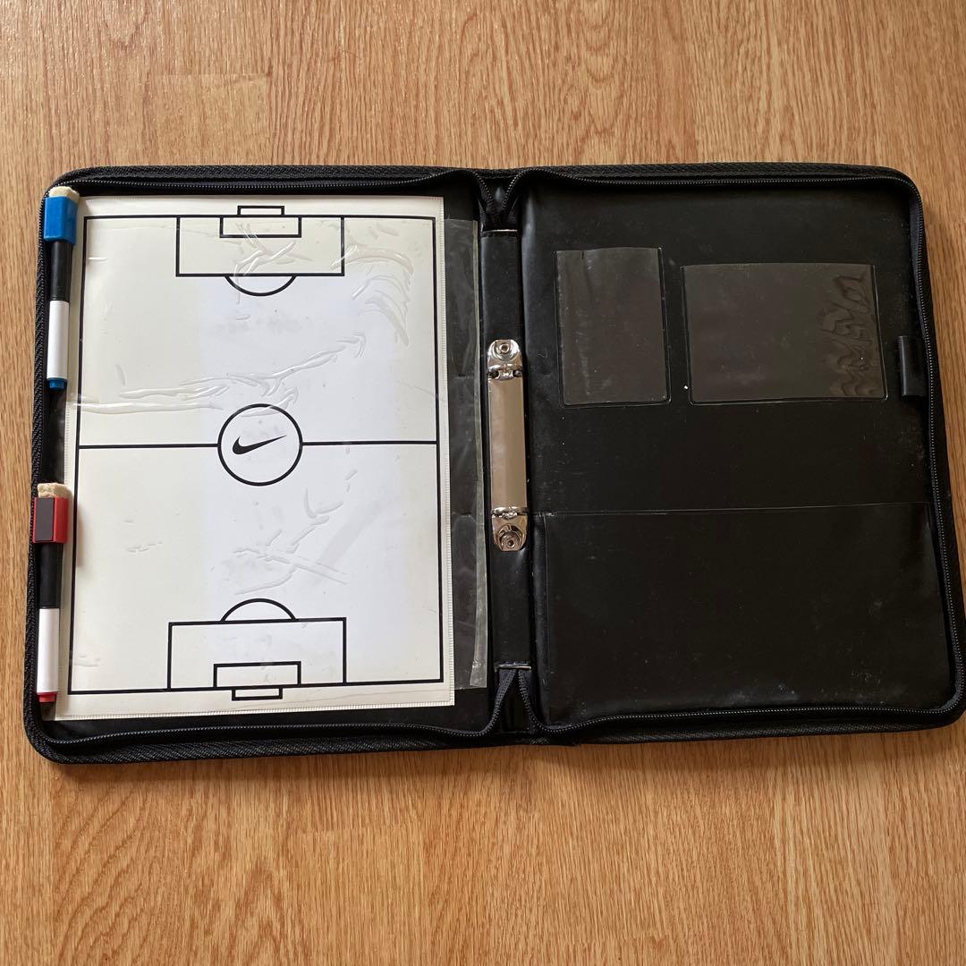 ナイキNIKEサッカー用作戦盤 バインダー