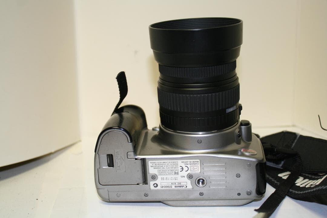 【動作確認済】キヤノン EOS Kiss デジタル+シグマ18-55㎜ （D6）