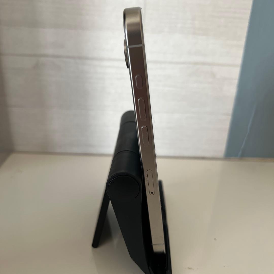 Apple iPhone15pro 256GB ホワイトチタニウム