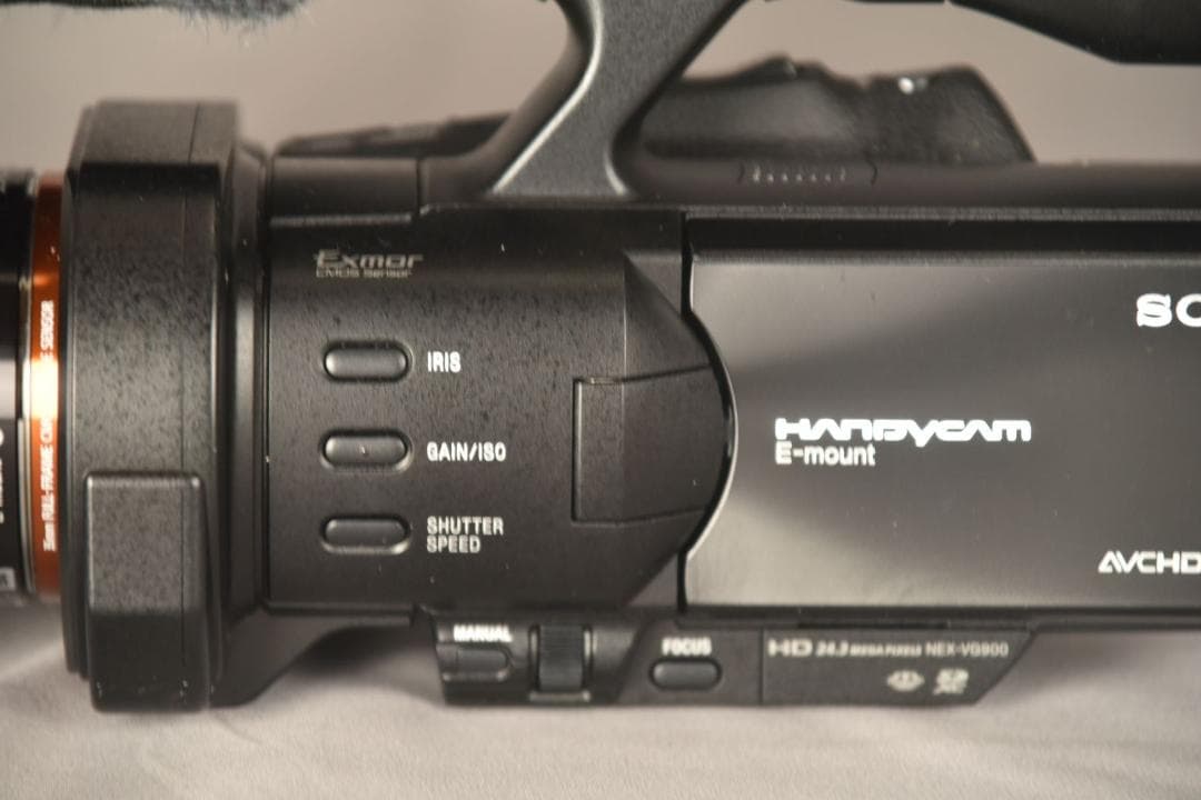 SONY NEX-VG900 フルサイズ・ XLR・レンズ・純正バッテリー付