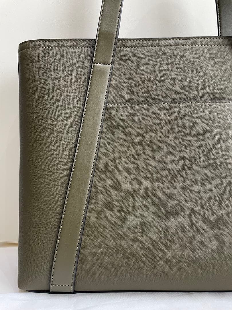 【新品未使用❤︎】MICHAEL KORS オリーブビジネスバッグ　マイケルコース