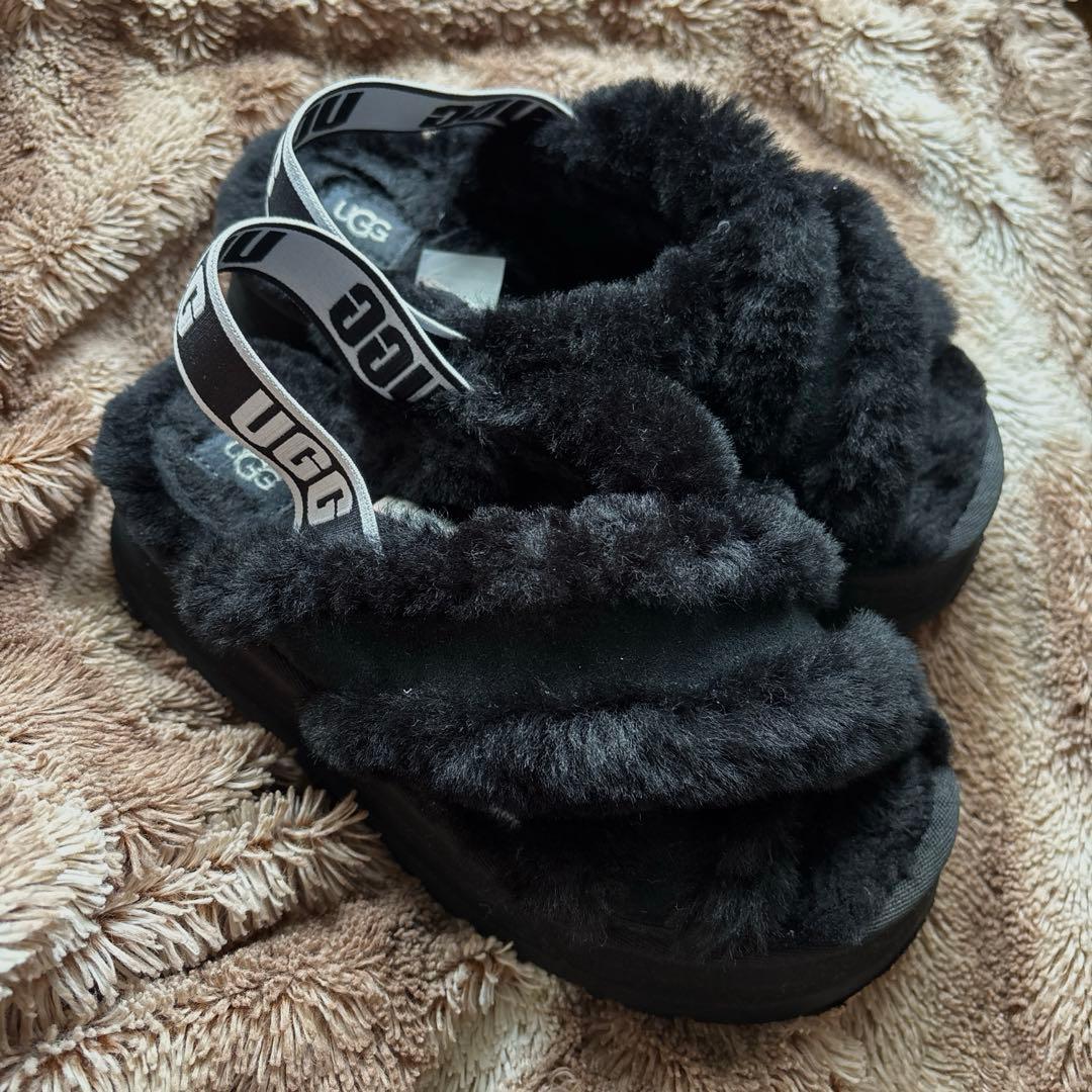 UGG アグ ファーサンダル ディスコ クロス スライド 厚底サンダル 23cm