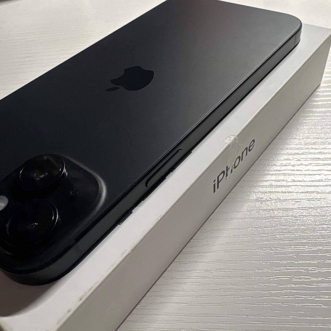 iPhone15 Plus 128GB ブラック SIMフリー 極美品