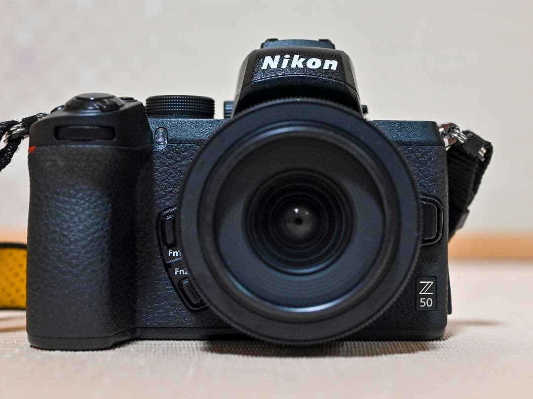 Nikon Z50 ミラーレス一眼カメラ 本体と16-50mmレンズ