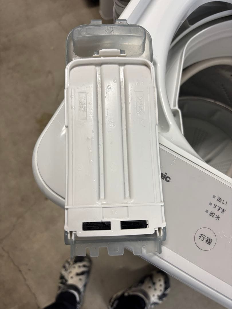 パナソニック洗濯機5kg NA-F50B152022年製T