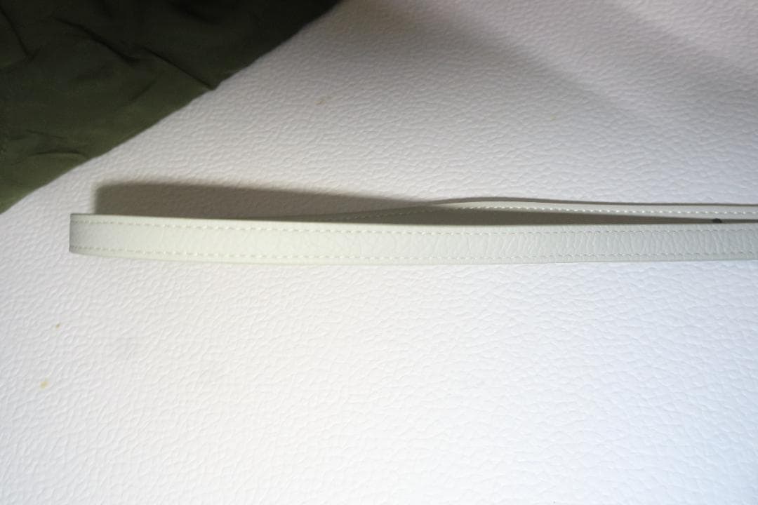 DEMIU 手帳型 レザーケース iPhone17pro・ストラップセット