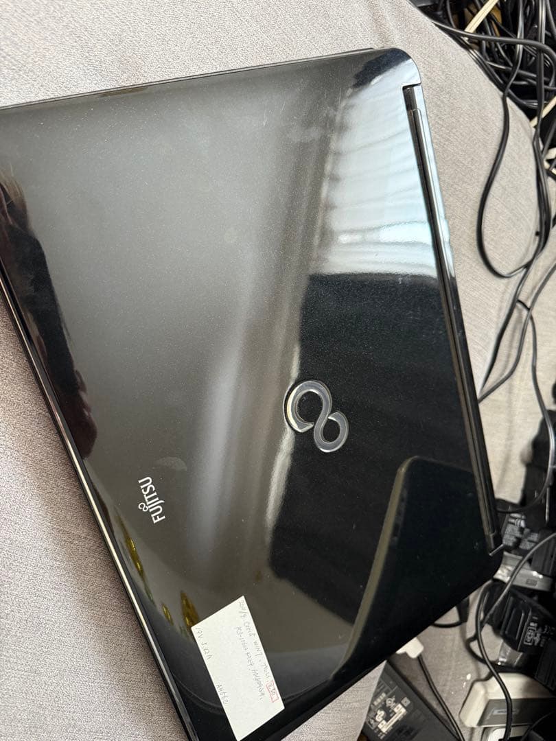 美品　動作確認済　富士通　ノートpc AH56/C c104