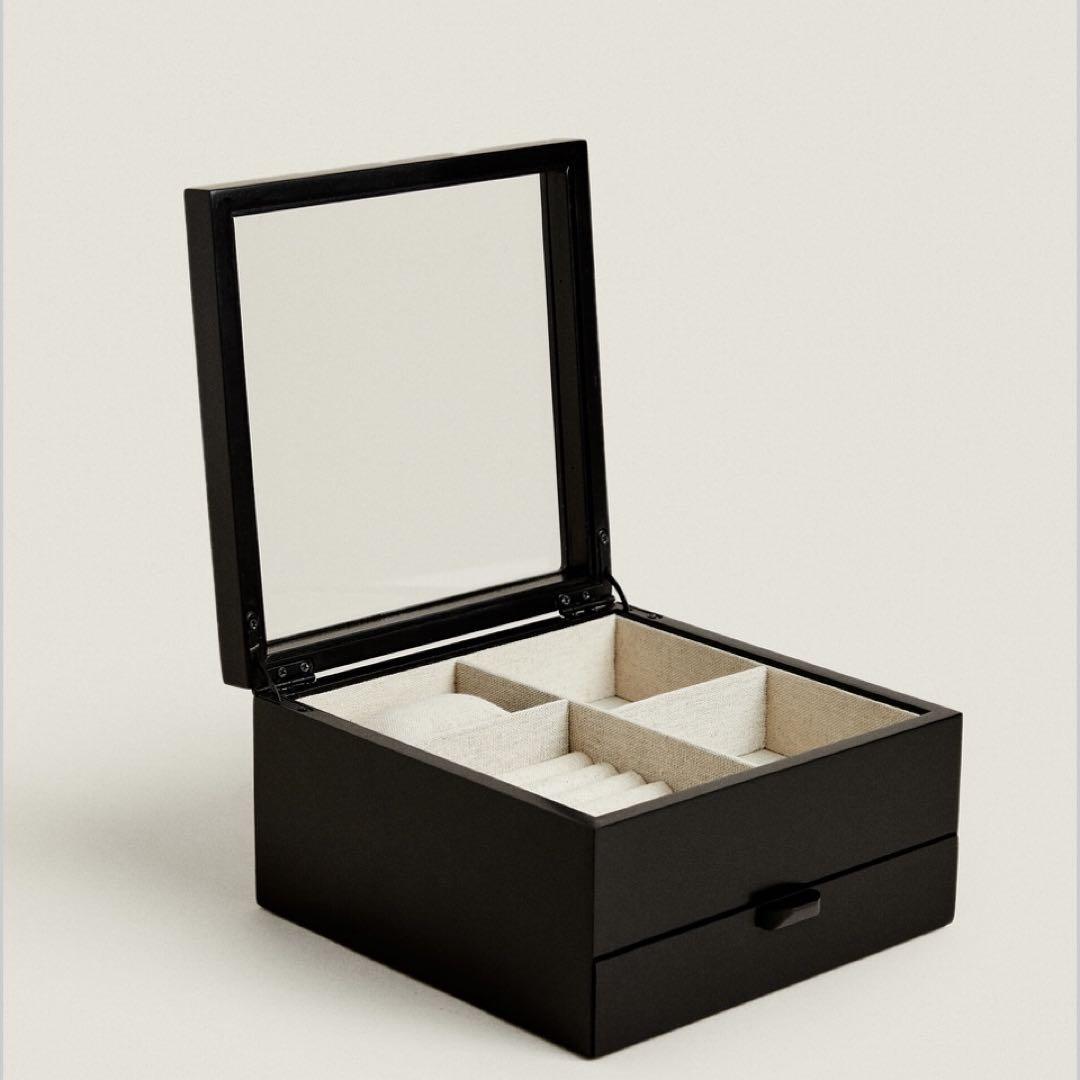 ZARA  引き出し付きラッカー ジュエリー ボックス