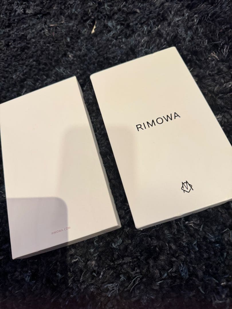 RIMOWA iPhone15pro ケース