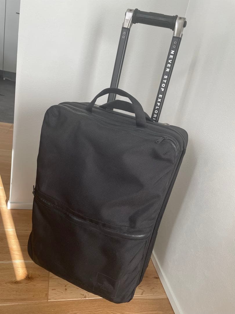 ノースフェイス シャトルローラー　スーツケース