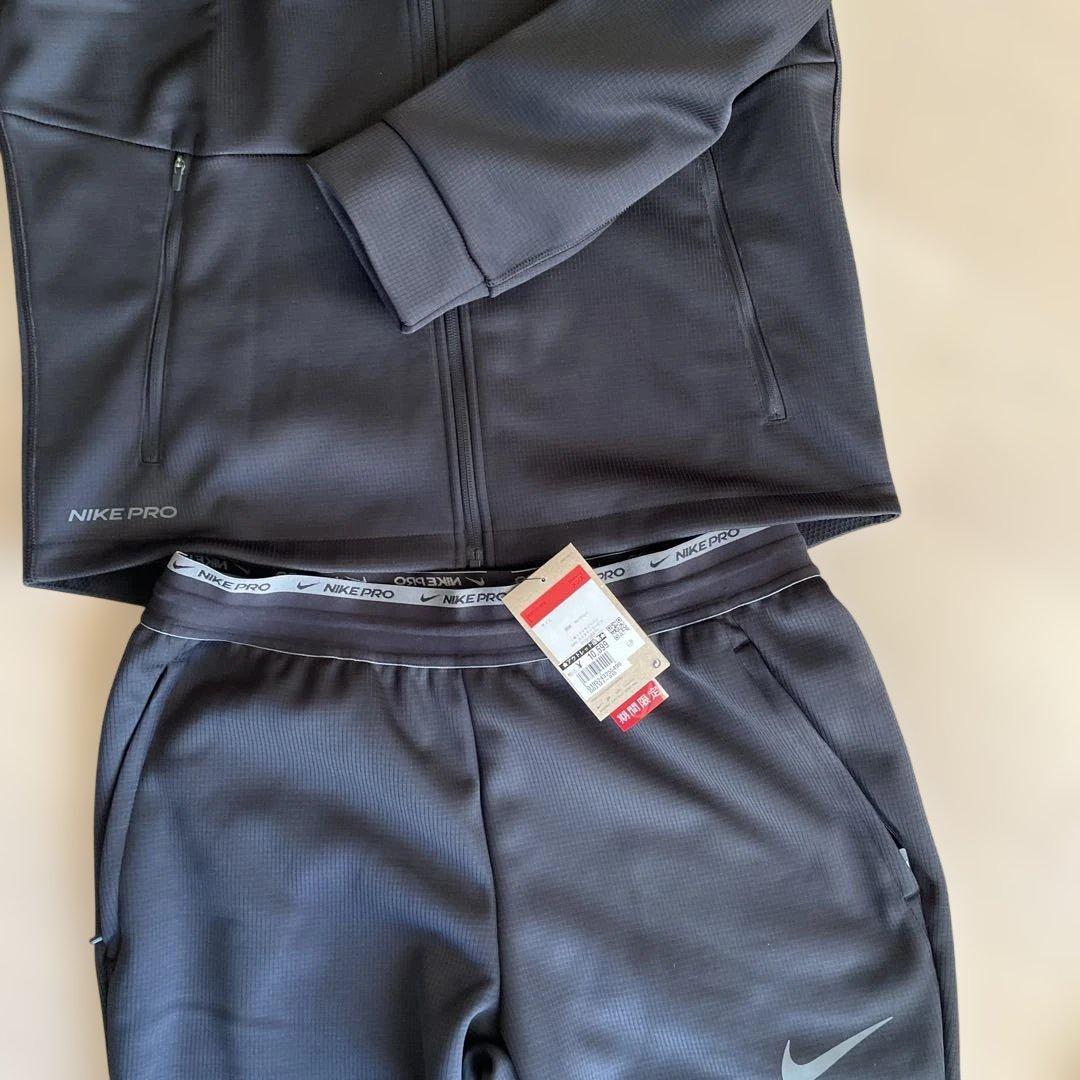 新品　タグ付　定価19,000円Nike ProBlack セットアップ（ L）