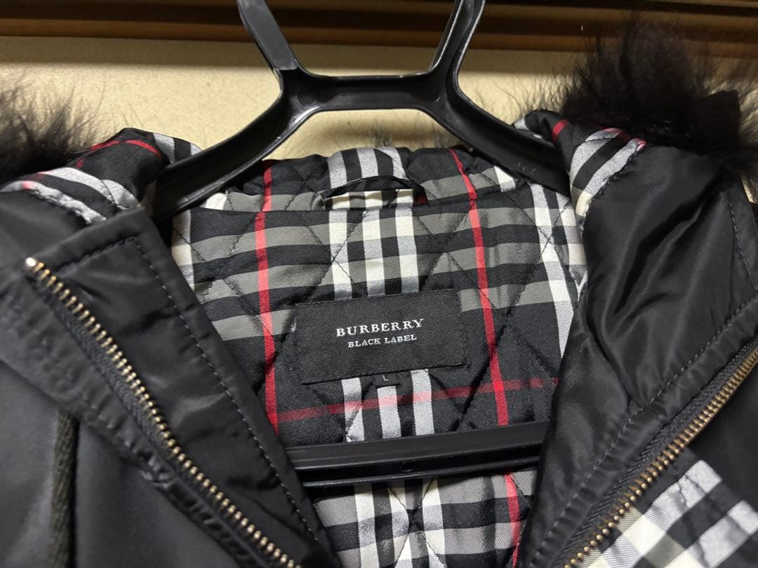 美品　バーバリー　ブラックレーベル　ナイロン　中綿ジャケット　ミリタリー