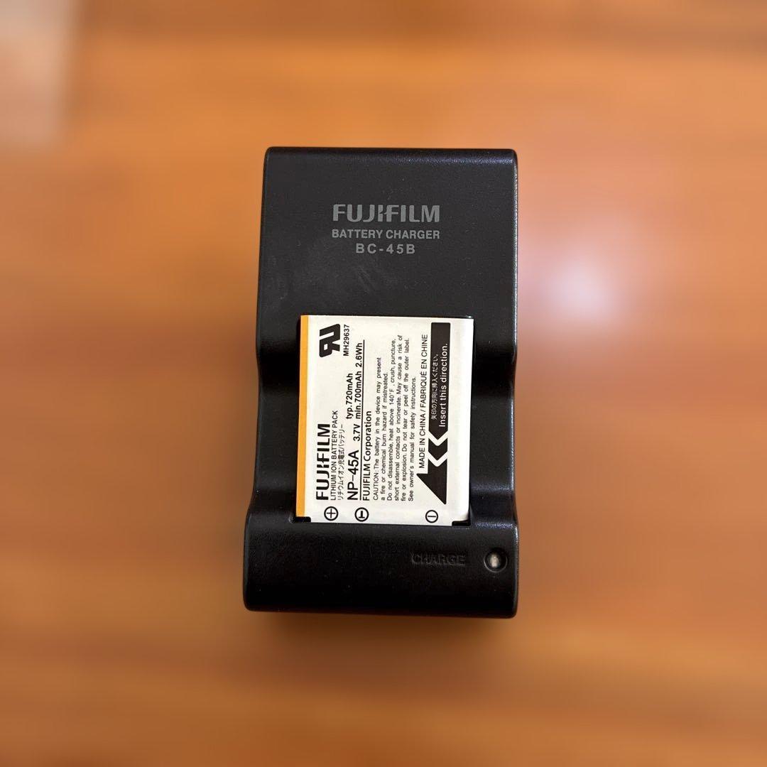 FUJIFILM FINEPIX JZ250 コンパクトデジタルカメラ