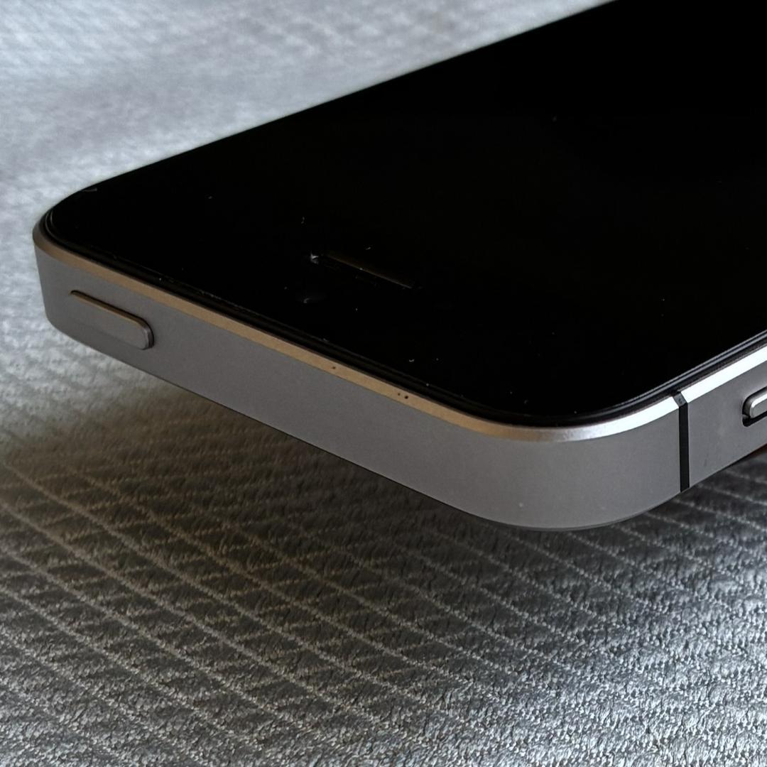iPhone SE 第１世代 64GB スペースグレー