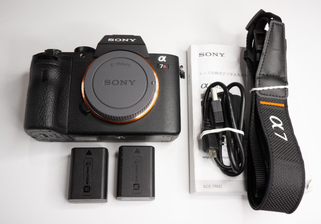 N*a様 SONY・α７RⅡ・ボディ★動作順調で使用感少★純正バッテリー２個など