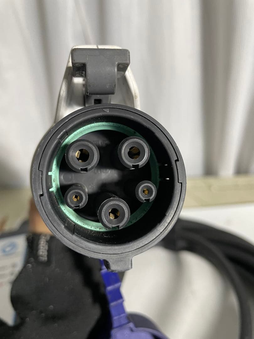 日産　リーフ　充電ケーブル　3NK5E