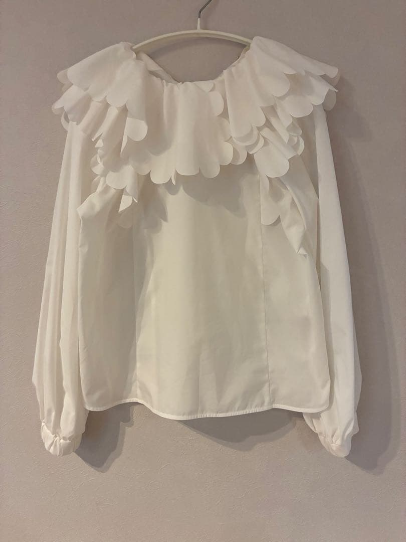 yori たっぷりスカラップブラウス 36