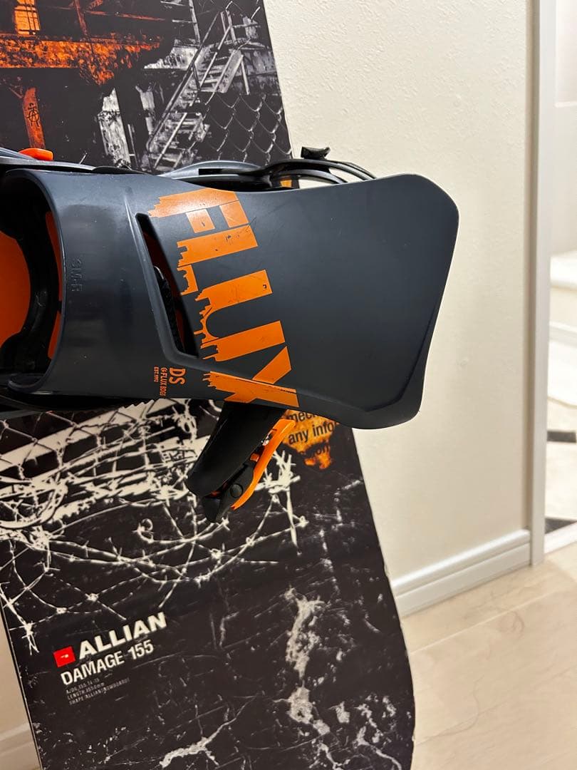 FLUX DS 22/23 モデル Mサイズ