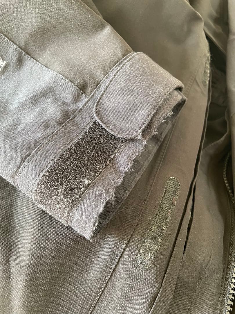 レア　赤サミット ノースフェイス ゴアテックス マウンテンパーカ ブラック　M