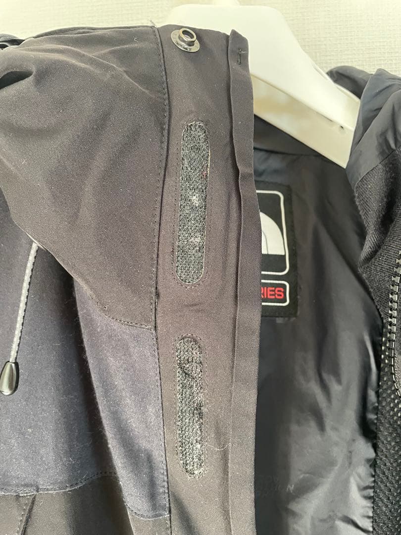 レア　赤サミット ノースフェイス ゴアテックス マウンテンパーカ ブラック　M