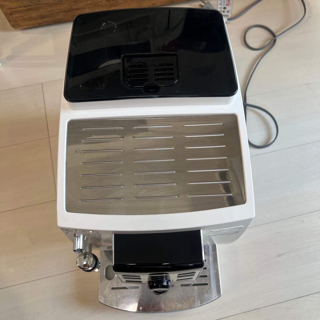 De'Longhi（デロンギ）マグニフィカS　ECAM23120BN