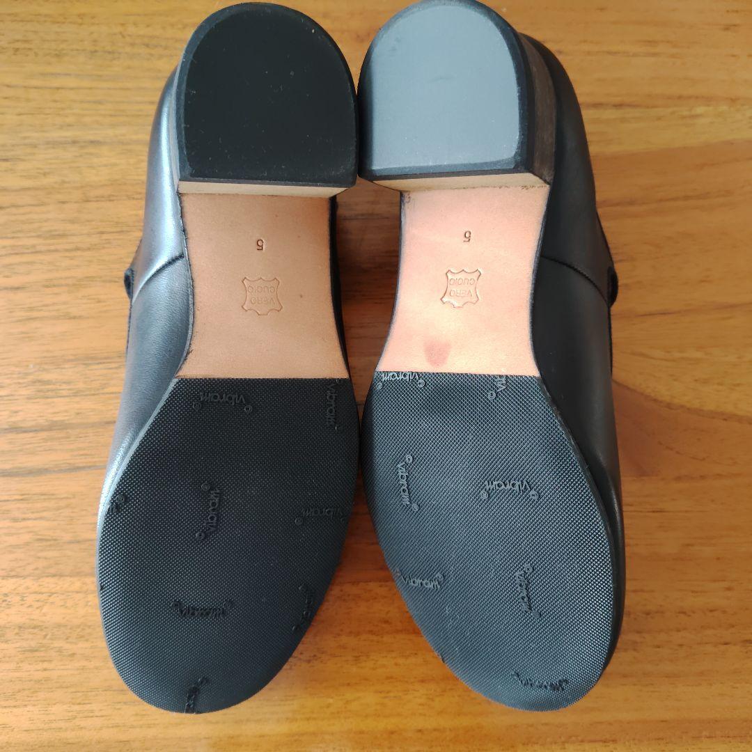 【最終値下げ】スペースクラフト　ブラックレザー Tストラップ 中ヒール