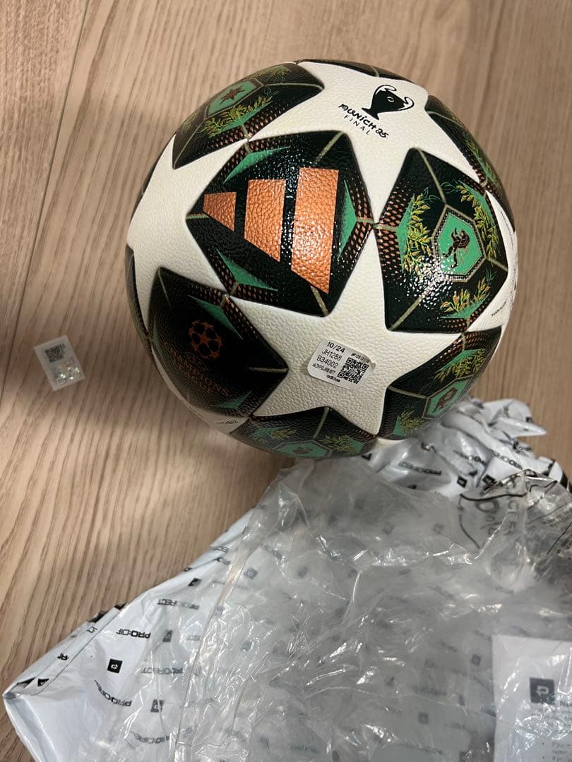 24-25Finalチャンピオンズリーグボール