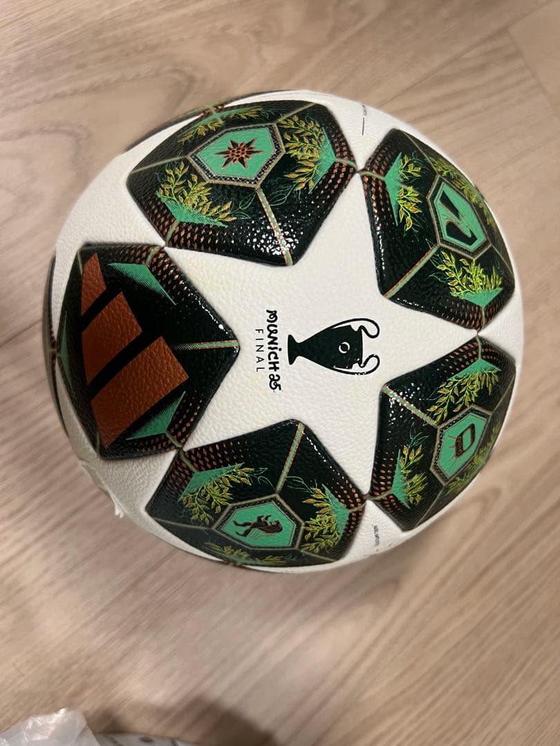 24-25Finalチャンピオンズリーグボール