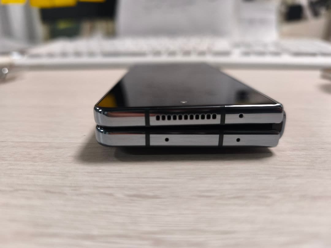 Galaxy Z Fold4 SCG16 国内版SIMフリー