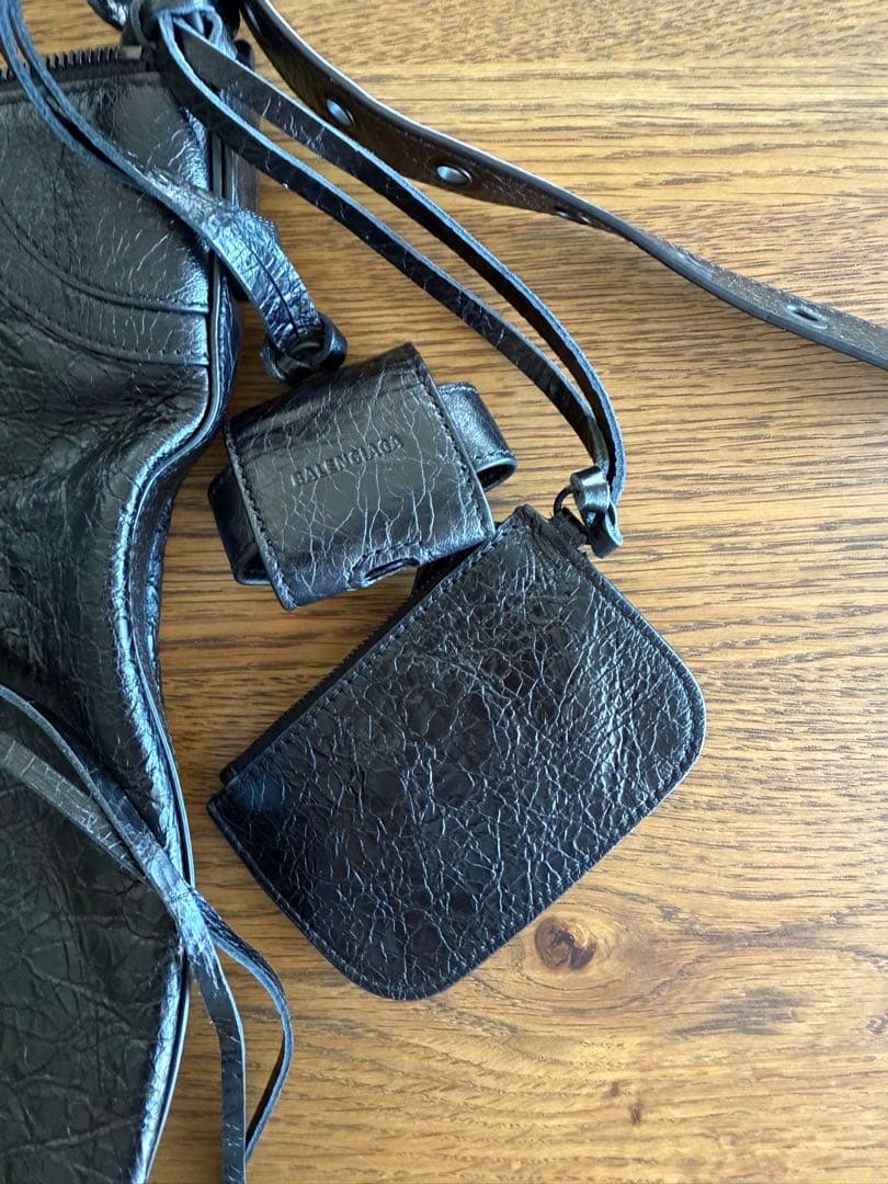 バレンシアガ　ルカーゴ　ショルダーバッグ